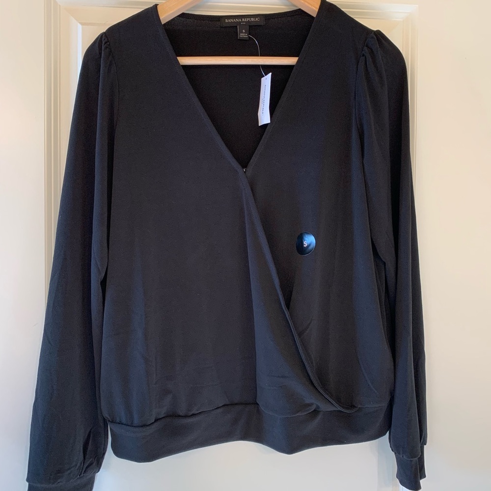 Banana Republic Crepe Wrap top NWT